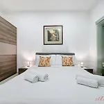 Lägenhet 3br Balcony Gem *