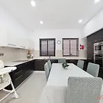 דירה 3br Balcony Gem