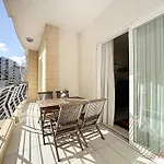 Lägenhet 3br Balcony Gem