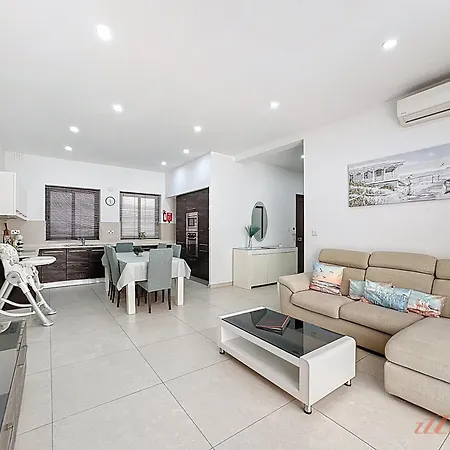 아파트 3br Balcony Gem