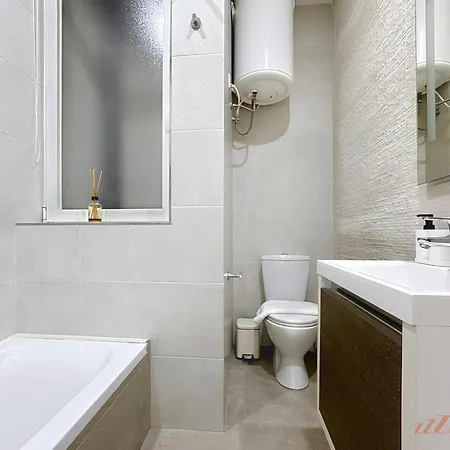 3br Balcony Gem Appartement