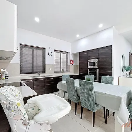 3br Balcony Gem Sliema