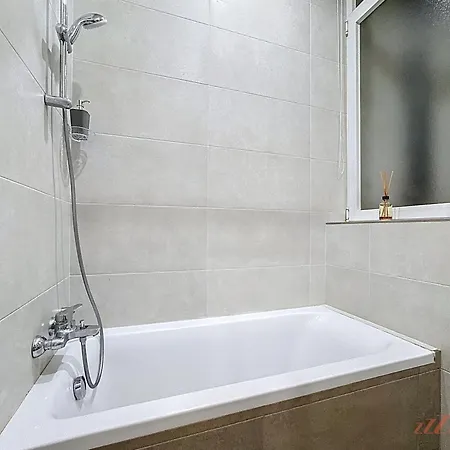 3br Balcony Gem سليمة