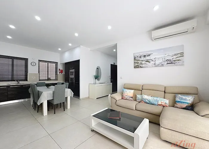 3br Balcony Gem Appartement